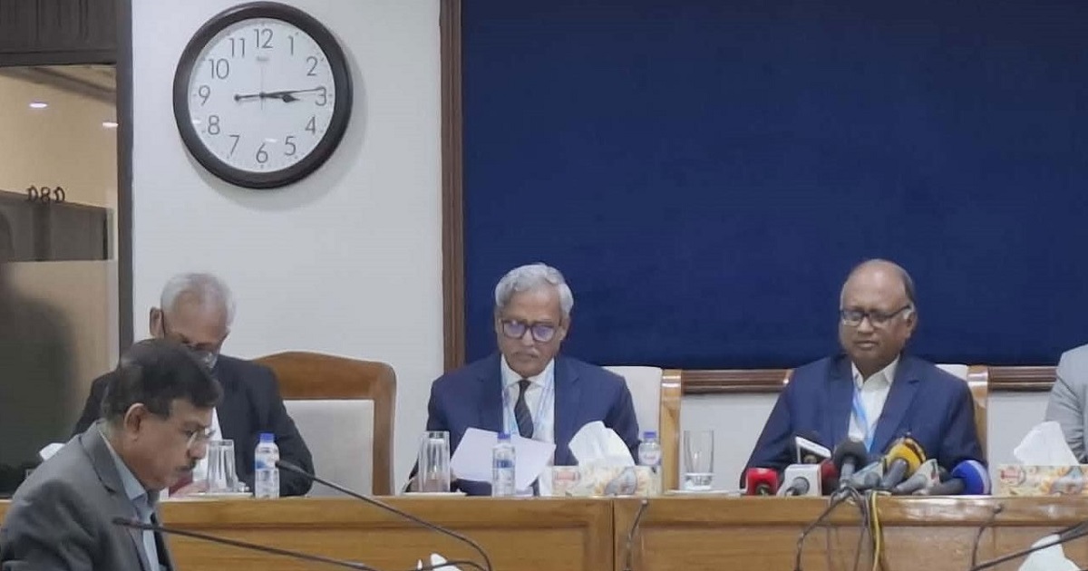 তদন্তে বাধাগ্রস্ত করলে তালিকা প্রকাশ করা হবে: দুদক চেয়ারম্যান