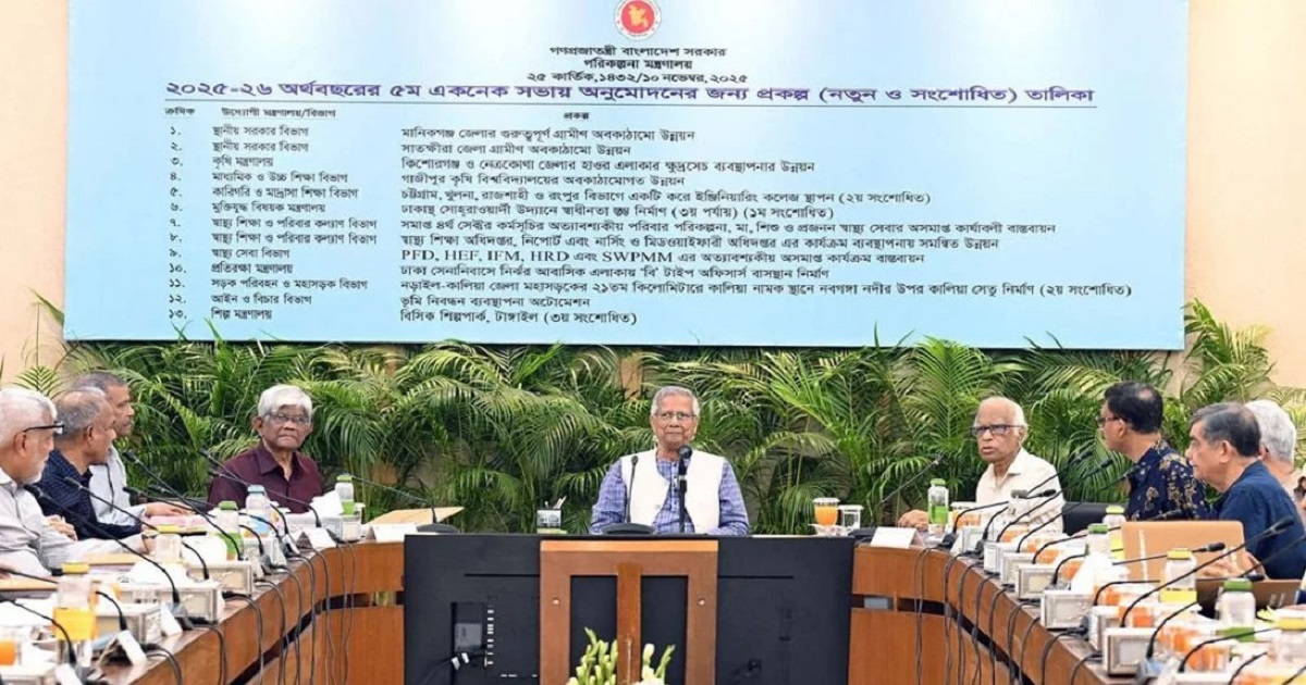 জুলাই শহীদ পরিবারের জন্য ১৫৬০টি ফ্ল্যাট নির্মাণ করবে সরকার