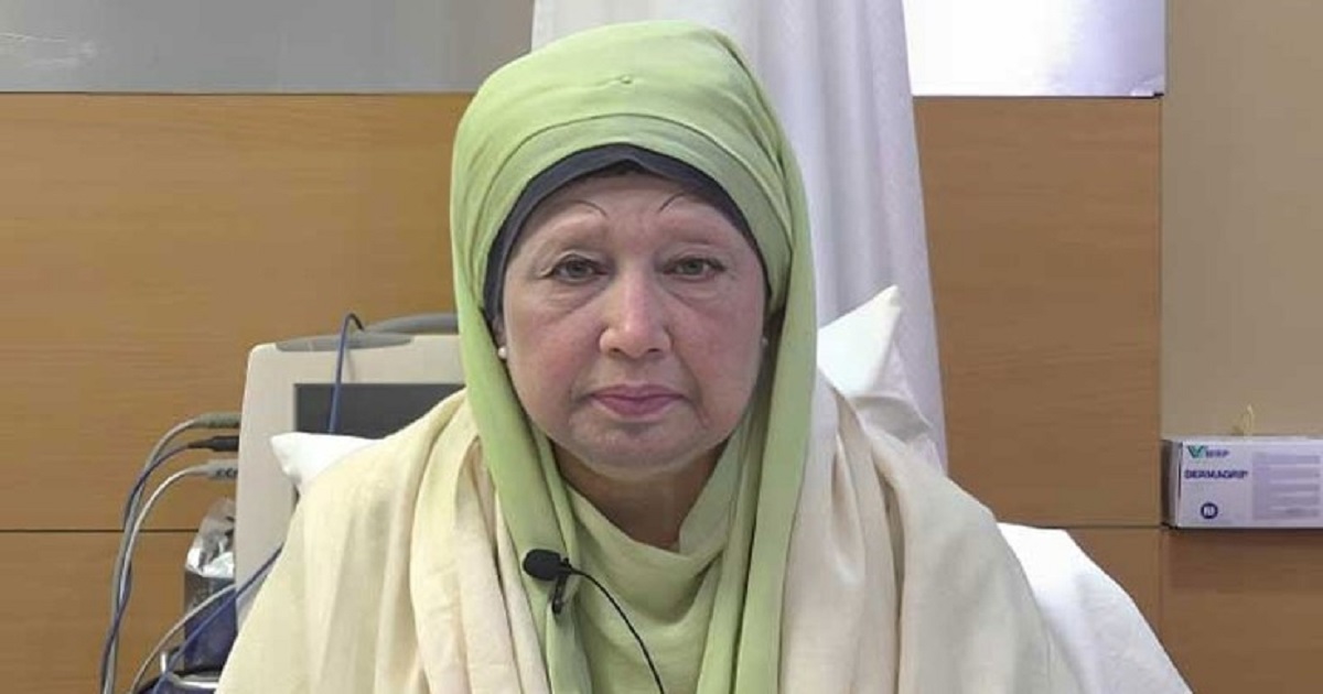 খালেদা জিয়ার চিকিৎসায় এভারকেয়ারে ডা. রিচার্ড বিলি