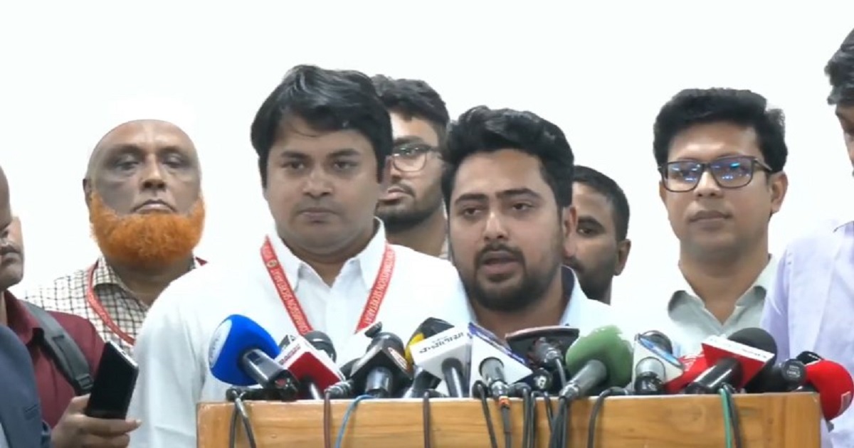 একটি দল সংস্কার বাতিল করতে চাইছে: নাহিদ