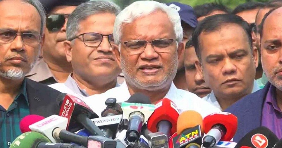 ‘খালেদা জিয়ার শারীরিক অবস্থা বিবেচনায় বিদেশ নিতে দেরি হচ্ছে’