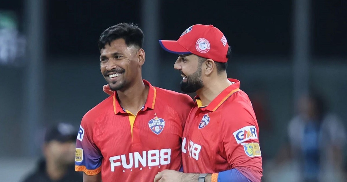 আবারও মোস্তাফিজের ঝলক