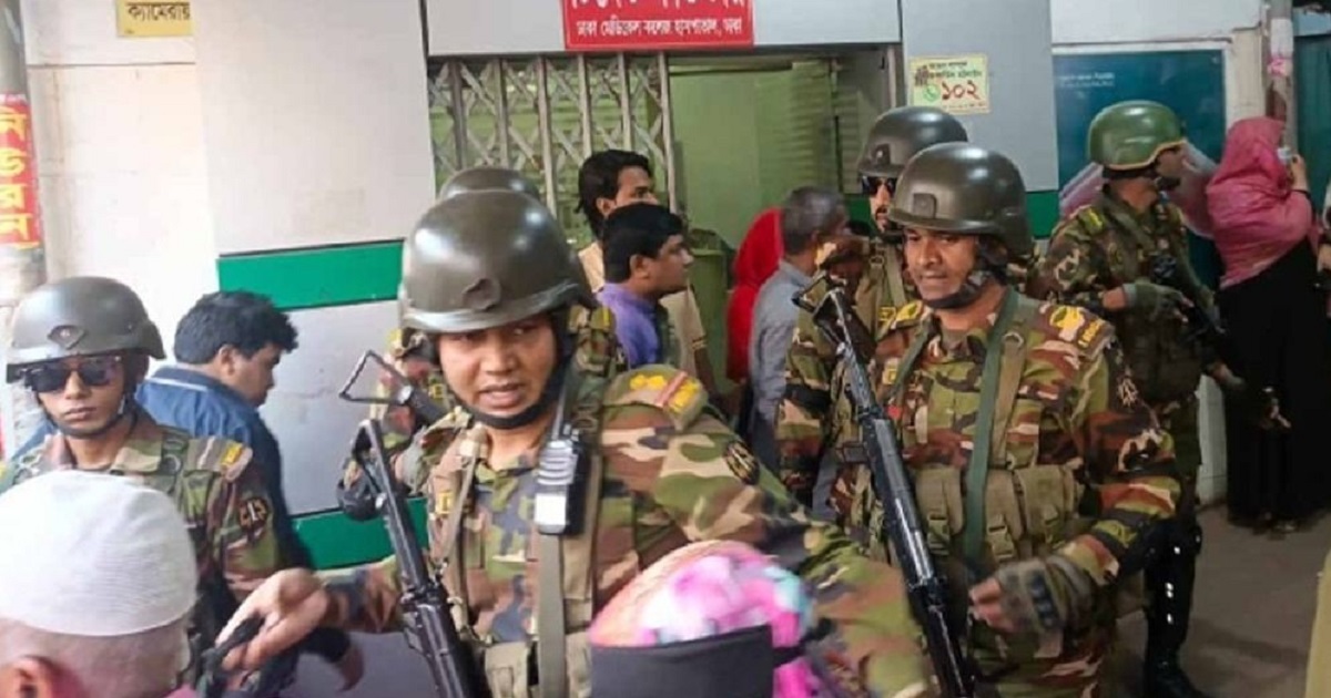 ঢামেক হাসপাতালে নিরাপত্তা জোরদারে সেনা মোতায়েন