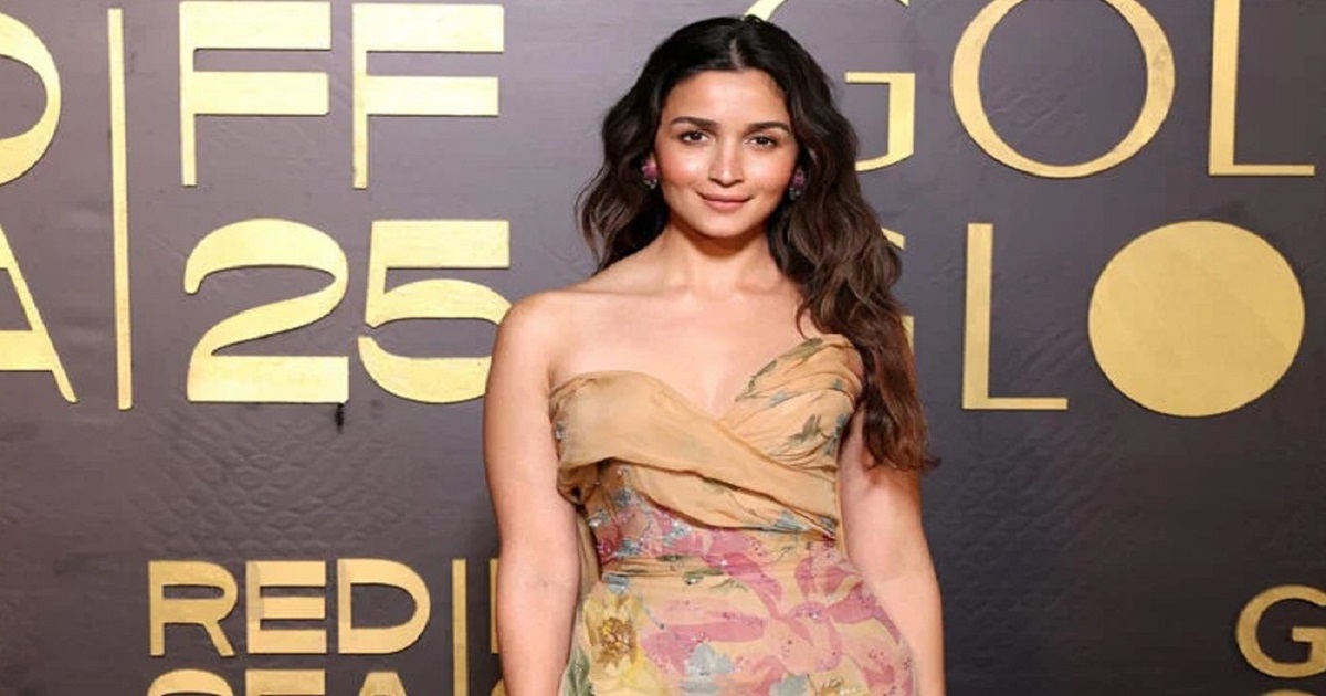 আলিয়াকে বিশেষ সম্মাননা