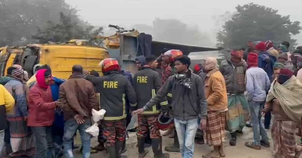 রাজধানীসহ ঢাকা সারাদেশে সড়ক দুর্ঘটনায় ৮ জন নিহত