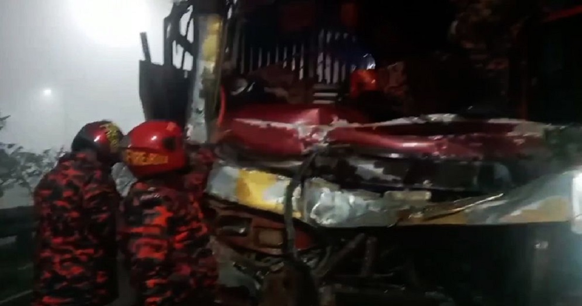 ঢাকা-মাওয়া এক্সপ্রেসওয়েতে পৃথক তিন দুর্ঘটনা, আহত অন্তত ২০
