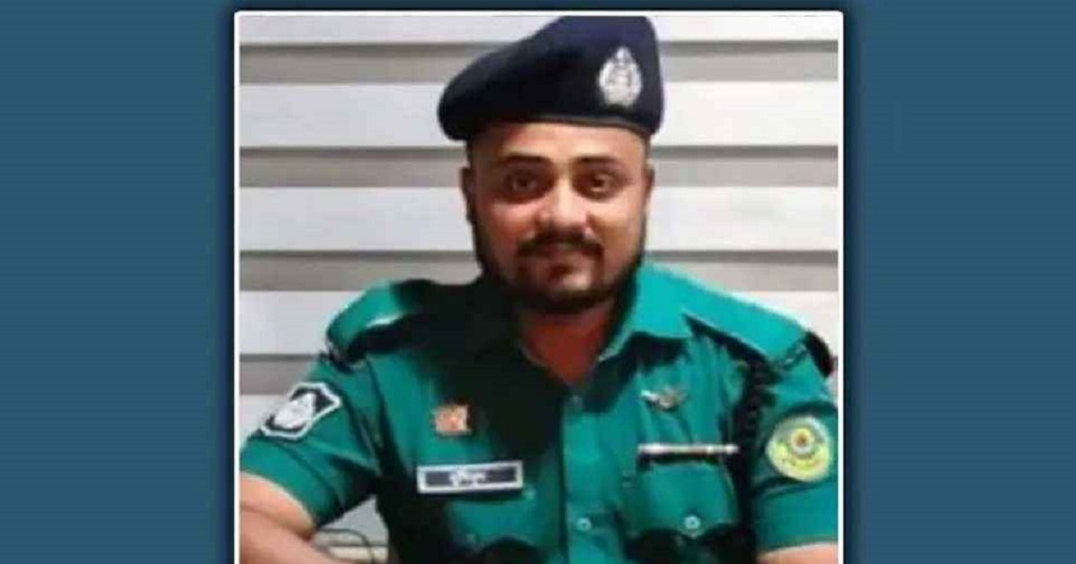 গভীর রাতে ট্রাক চাপায় পুলিশ কনস্টেবল নিহত