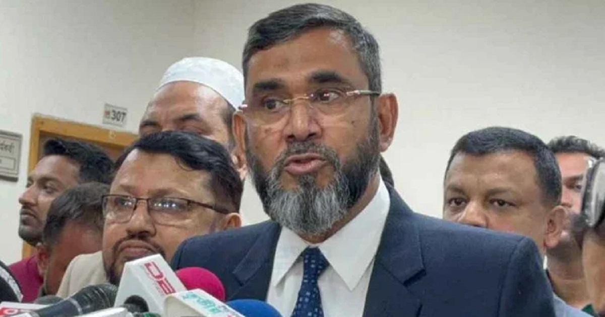 নির্বাচনের আগে অবৈধ অস্ত্র উদ্ধার জরুরি : ইসি সানাউল্লাহ