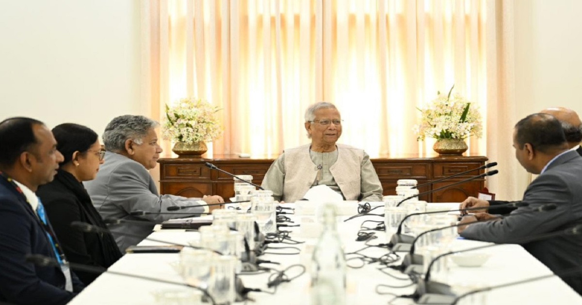 শিপিংকে লাভজনক প্রতিষ্ঠান হিসেবে টিকিয়ে রাখতে হবে: প্রধান উপদেষ্টা