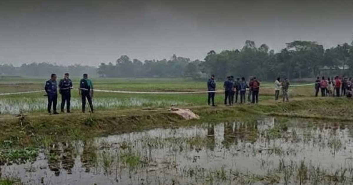 ৫ দিন নিখোঁজের পর হাত-পা বাঁধা স্কুলছাত্রীর মরদেহ উদ্ধার
