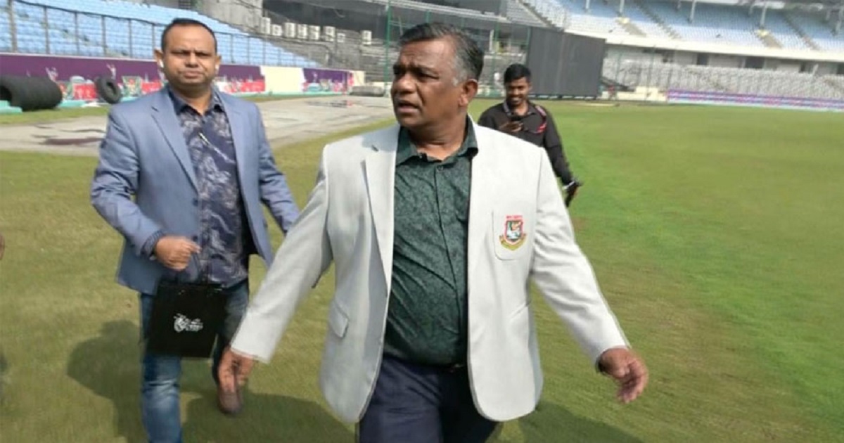 সকালে বিসিবিতে হাজির বুলবুল
