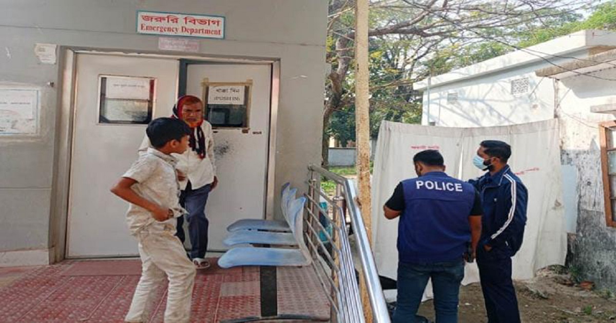 বঙ্গোপসাগরে দুই ট্রলারের সংঘর্ষে জেলে নিহত, নিখোঁজ আরও একজন