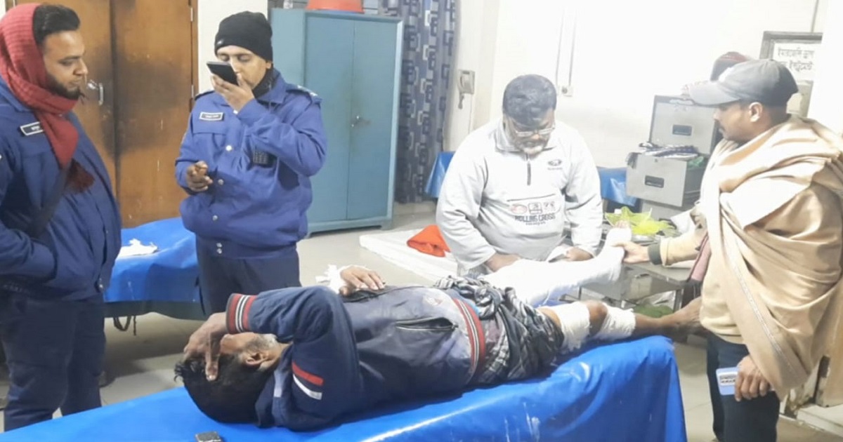 ঝিনাইদহে ভোট চেয়ে ফেরার পথে সমর্থককে কুপিয়ে জখম