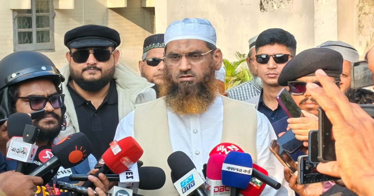 তিন কেন্দ্রের ফলাফলে : ঢাকা-১৩ আসনে এগিয়ে মামুনুল হক