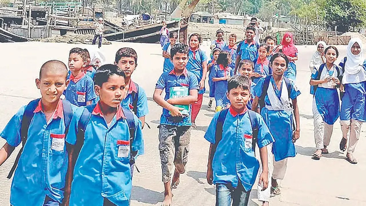 ১৯ ফেব্রুয়ারি থেকে ২৮ মার্চ  ৩৮ দিন ছুটি পেল শিক্ষার্থীরা