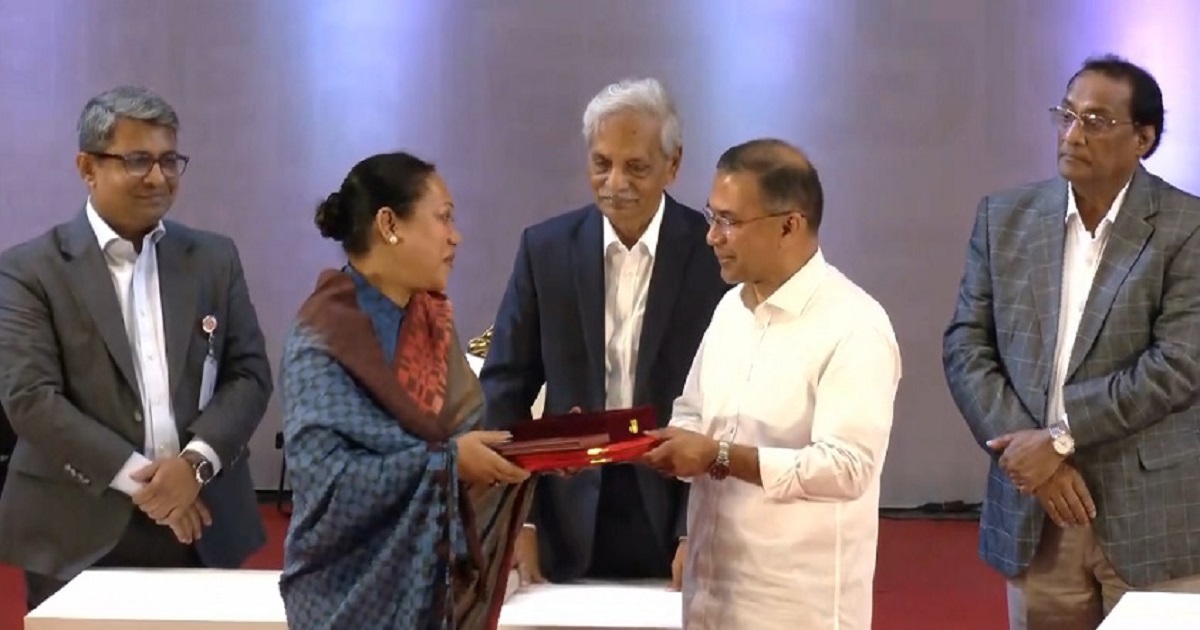 ৯ বিশিষ্ট ব্যক্তি ও এক প্রতিষ্ঠানকে একুশে পদক তুলে দিলেন প্রধানমন্ত্রী