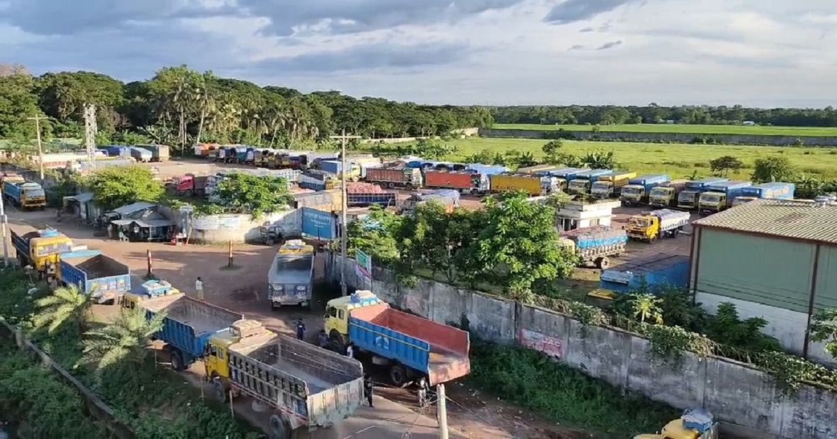 দোলযাত্রার কারণে আখাউড়া-আগরতলা স্থলবন্দরে আজ আমদানি-রপ্তানি বন্ধ