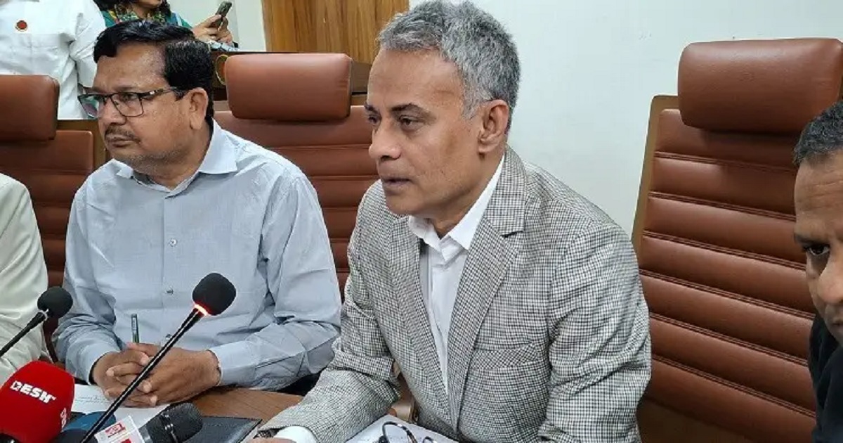 ঈদে অতিরিক্ত ভাড়া নিলে বাসের রুট পারমিট বাতিল: মন্ত্রী