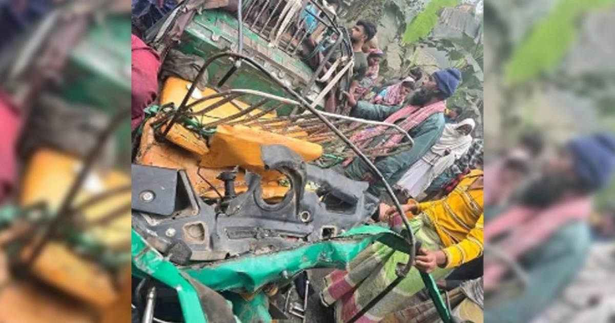 সিএনজি ও ভটভটির মুখোমুখি সংঘর্ষে নিহত ৩