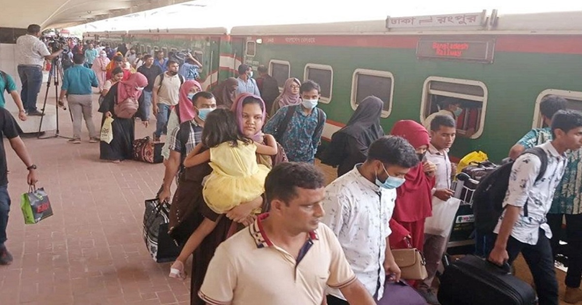 ট্রেনে ঈদযাত্রা শুরু