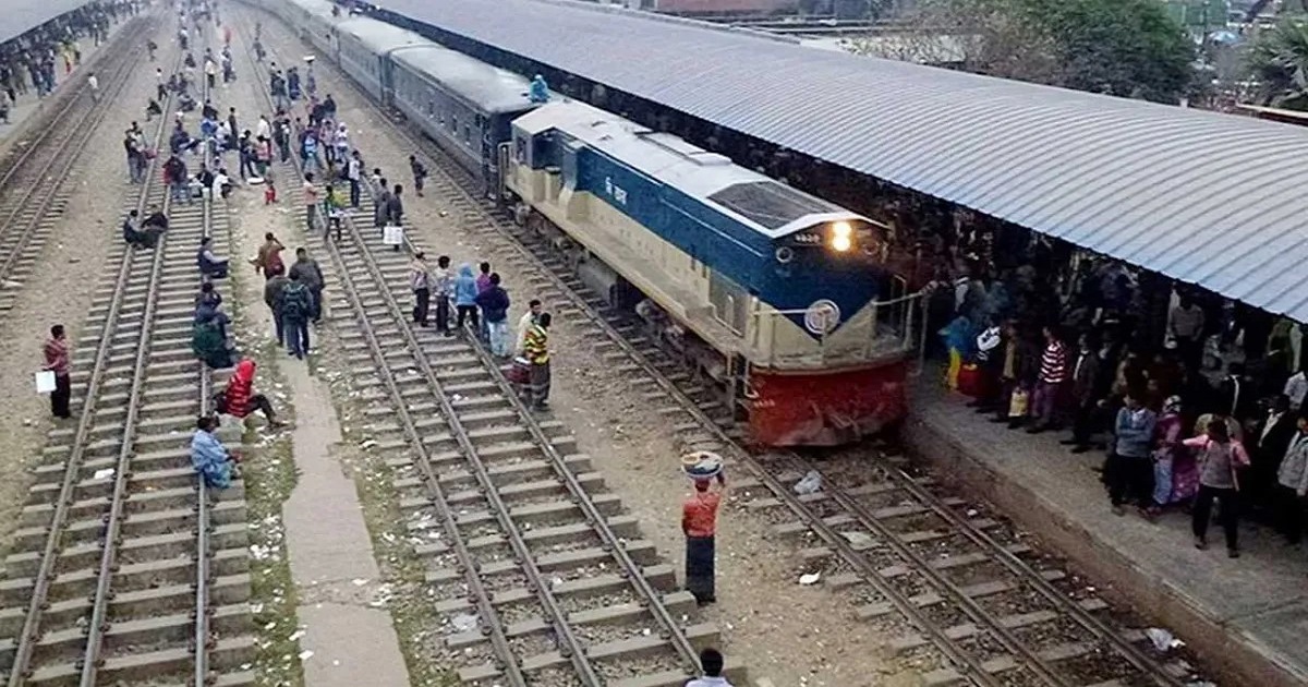 বিমানবন্দর স্টেশনে থামবে না ঢাকাগামী ৯ ট্রেন