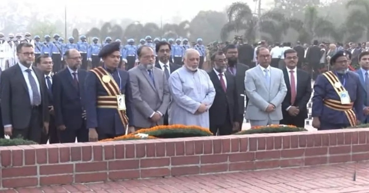 সাভারে জাতীয় স্মৃতিসৌধে প্রধান বিচারপতির শ্রদ্ধা
