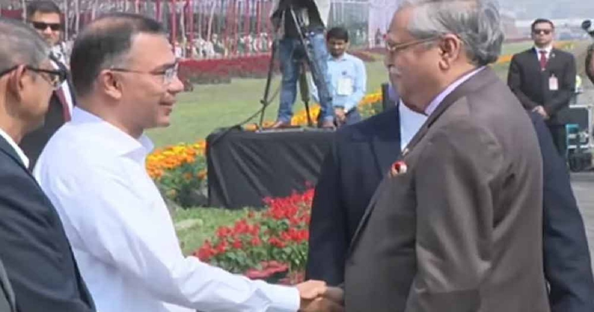 কুচকাওয়াজ অনুষ্ঠানে যোগ দিয়েছেন রাষ্ট্রপতি ও প্রধানমন্ত্রী