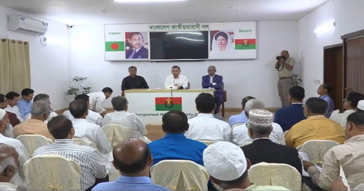 নবনিযুক্ত জেলা পরিষদ প্রশাসকদের সঙ্গে প্রধানমন্ত্রীর বৈঠক