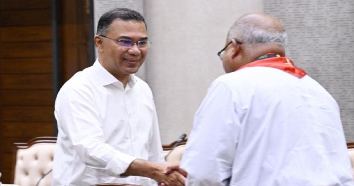 বিভেদ ভুলে আমরা সবাই মিলে দেশটাকে গড়ে তুলি: প্রধানমন্ত্রী