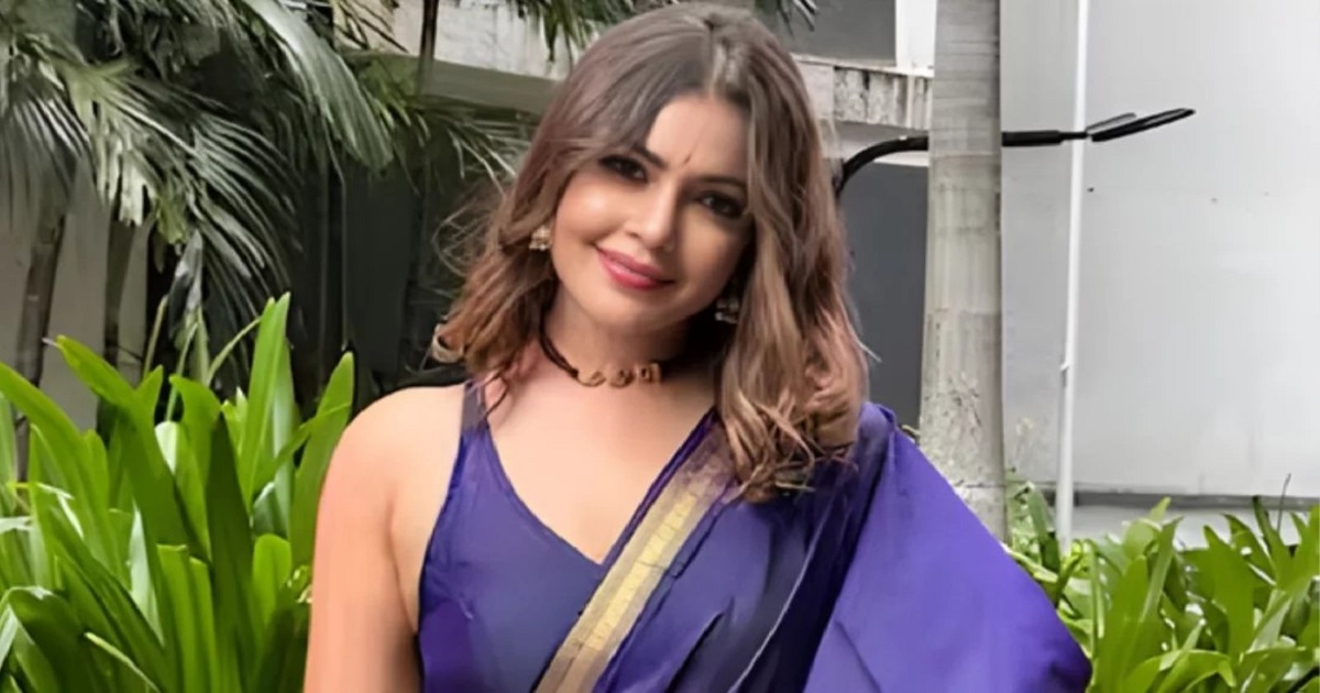 নিজ বাড়ি থেকে অভিনেত্রীর মরদেহ উদ্ধার