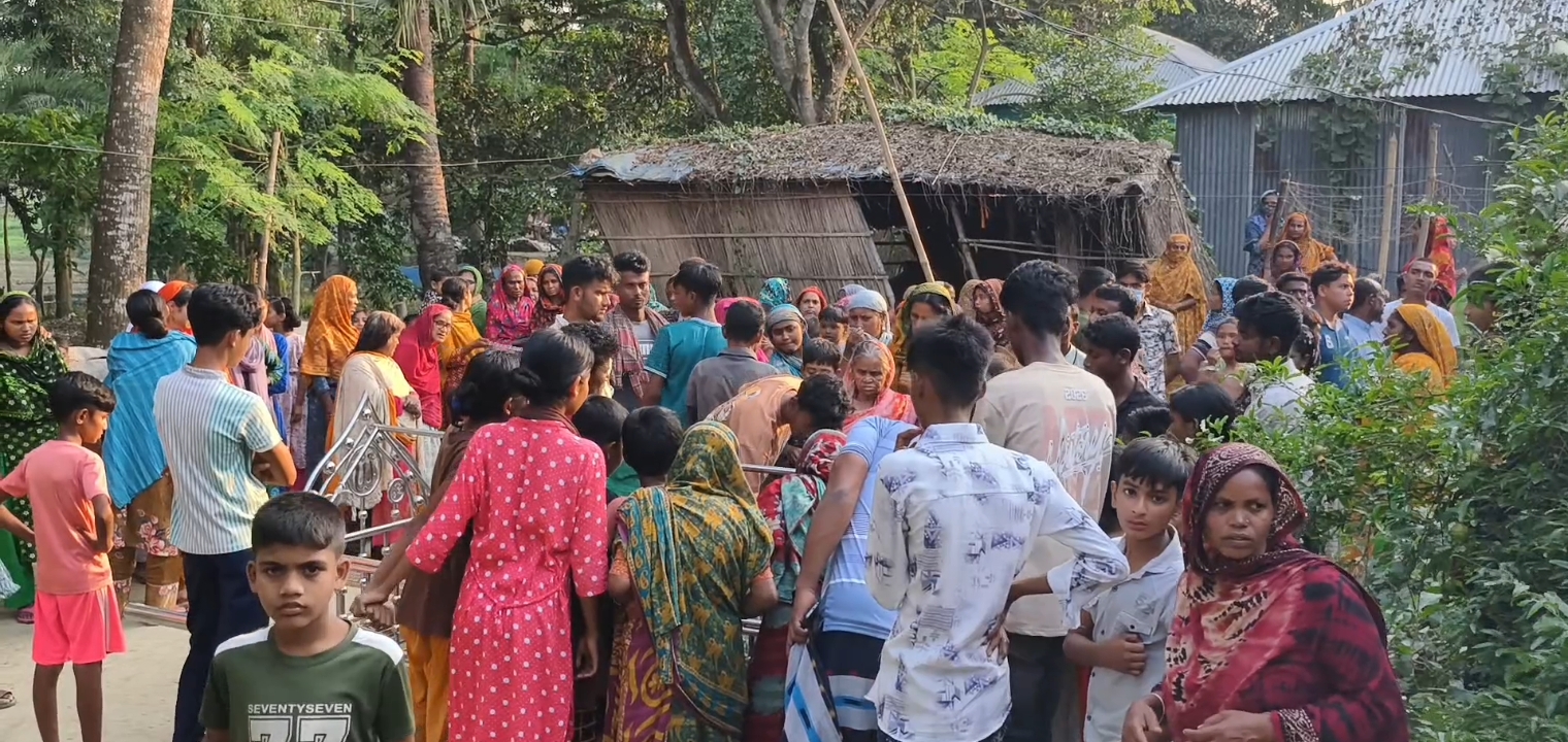 গুরুদাসপুরে সড়ক দুর্ঘটনায় মোটরসাইকেল আরোহীর মৃত্যু, আহত ২