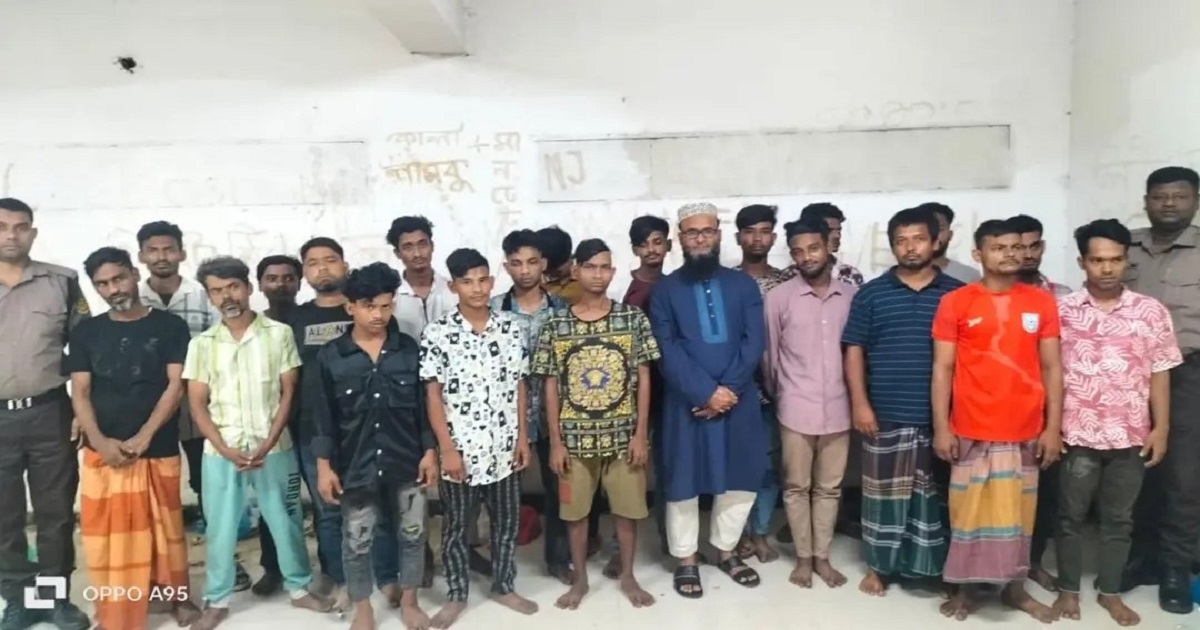 তেজগাঁয় ২৪ ঘণ্টা বিশেষ অভিযান গ্রেফতার ৫২