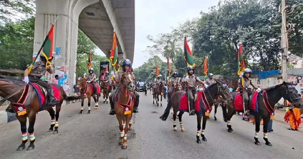 বৈশাখী শোভাযাত্রায় ডিএমপির ‘থ্রোব্রেড রাইডিং হর্স’