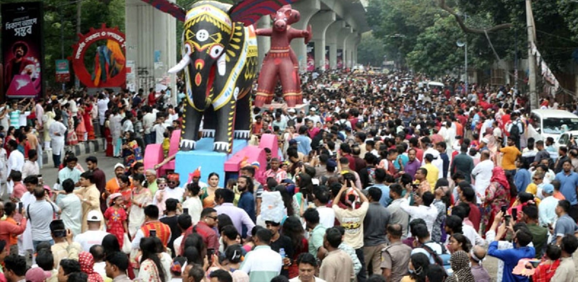 শান্তি ও উৎসবের আবহে সম্পন্ন হলো বৈশাখী শোভাযাত্রা