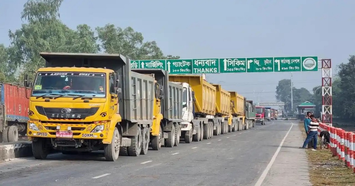 নববর্ষে আমদানি-রপ্তানি বন্ধ বাংলাবান্ধা স্থলবন্দরে