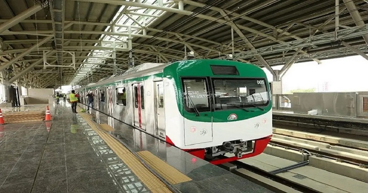 বন্ধ থাকার পর  আবারও চলাচল শুরু মেট্রোরেলের