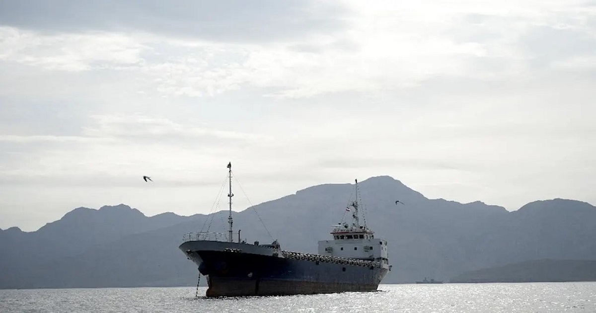 ভেরি লার্জ ক্রুড ক্যারিয়ার হরমুজ পাড়ি দিল