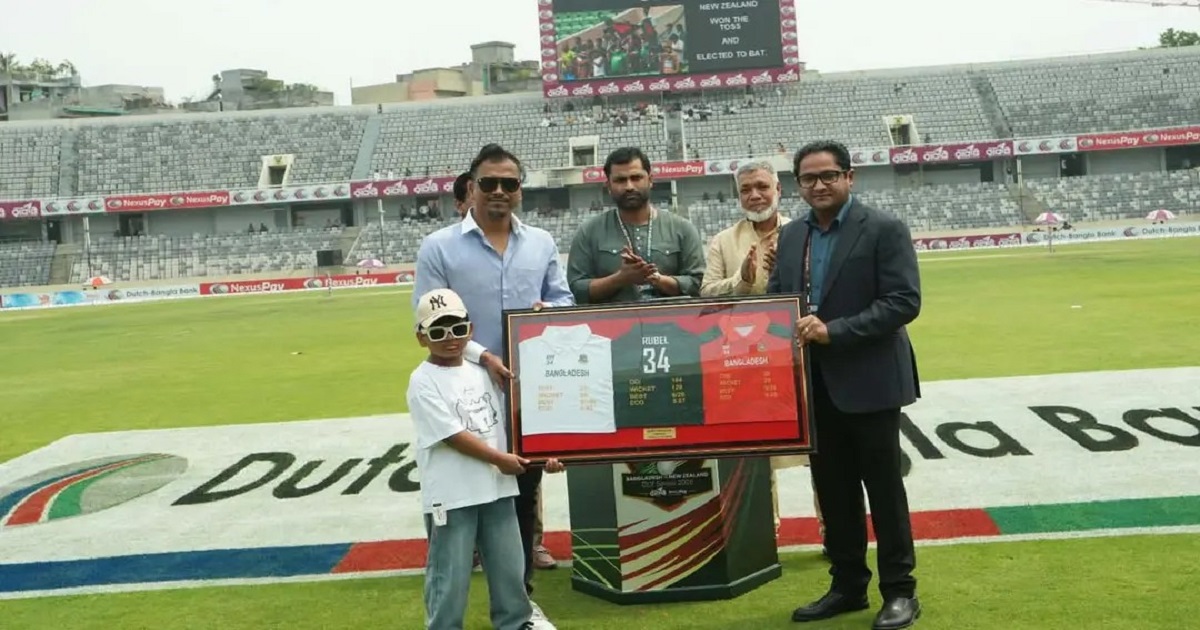 কোচ সারোয়ার ইমরানকে স্মরণ রুবেলের