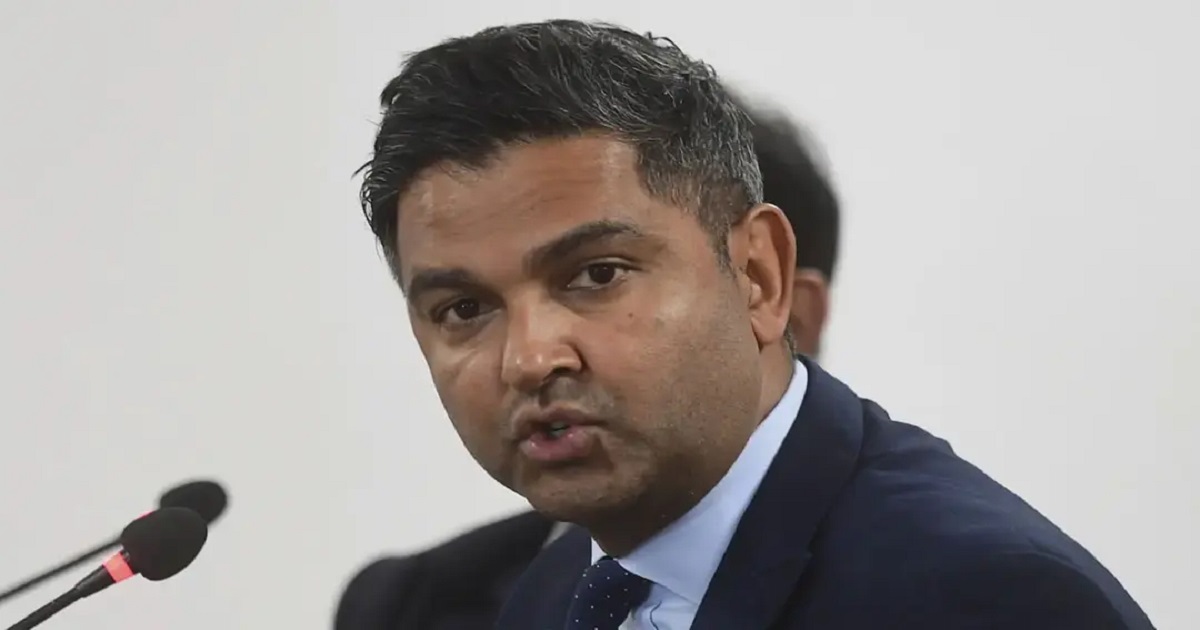 আইসিসির জেনারেল ম্যানেজার পদ ছাড়ছেন ওয়াসিম খান