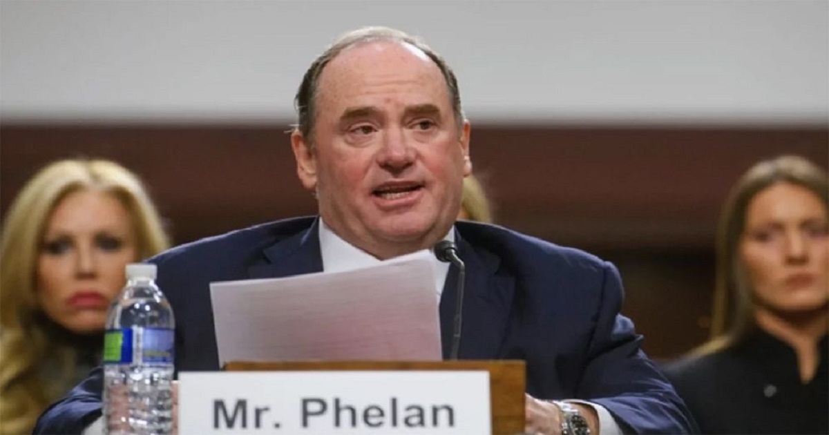 এবার বরখাস্ত মার্কিন নৌবাহিনীর সেক্রেটারি