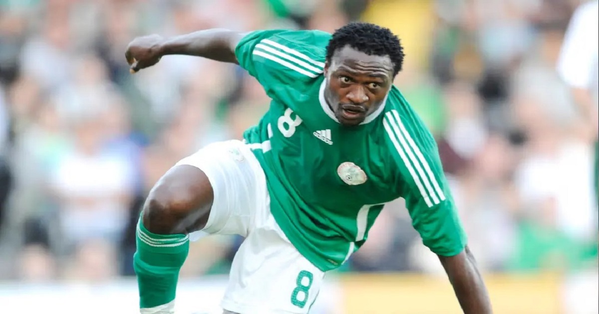 মাঠেই প্রাণ হারালেন ফুটবলার