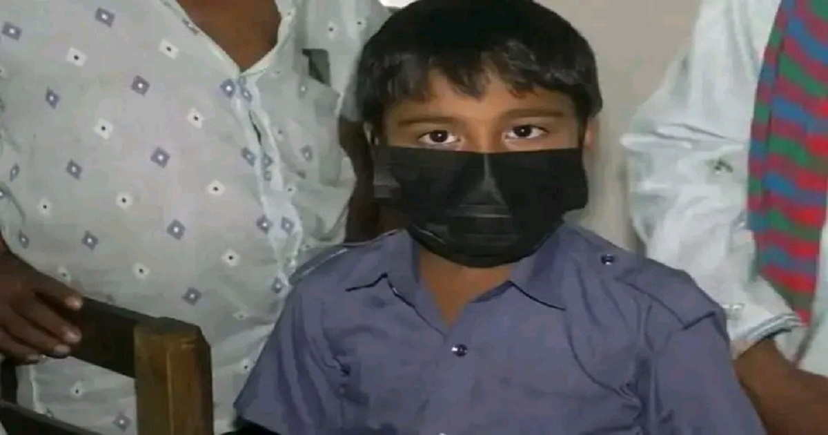 ৭ বছরের শিশুকে ২১ বছর দেখিয়ে মামলা, বাদীকে আদালতে তলব