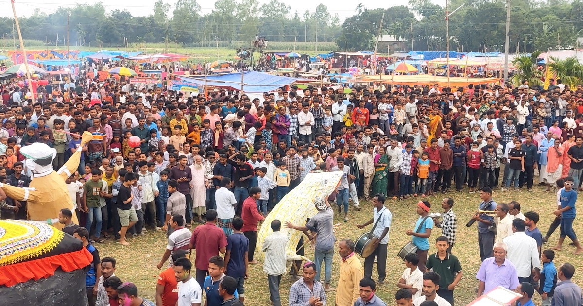 ঠাকুরগাঁওয়ে ব্যতিক্রমী চড়ক মেলা: গ্রামীণ ঐতিহ্যের রঙে মুখর প্রত্যন্ত জনপদ