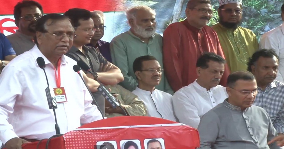 নয়াপল্টনে সমাবেশে যোগ দিলেন প্রধানমন্ত্রী তারেক রহমান