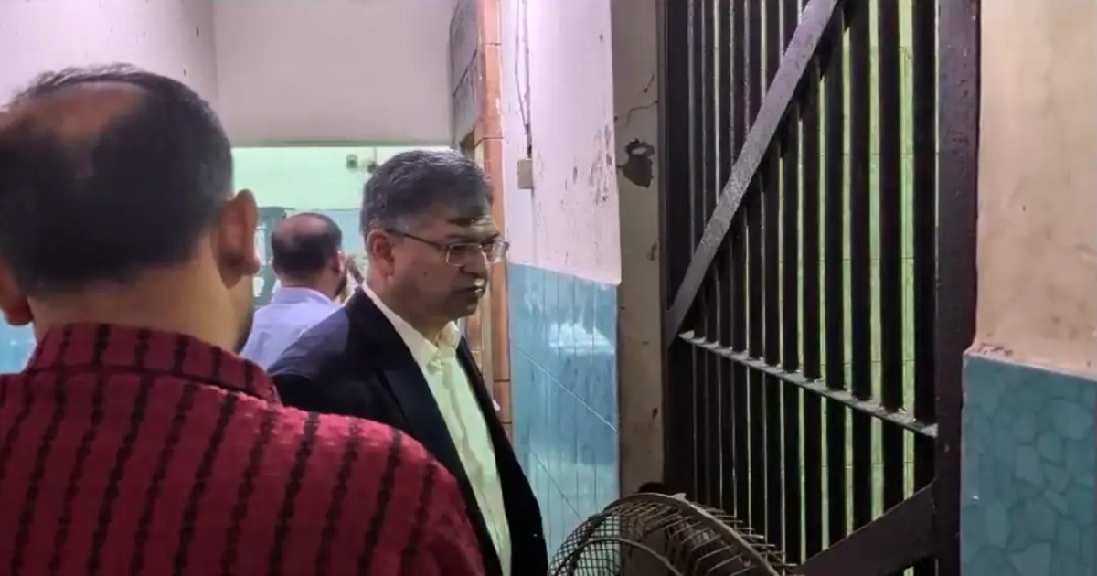 থানায় সেবা প্রত্যাশীরা যেনো হয়রানির শিকার না হয় : স্বরাষ্ট্রমন্ত্রী