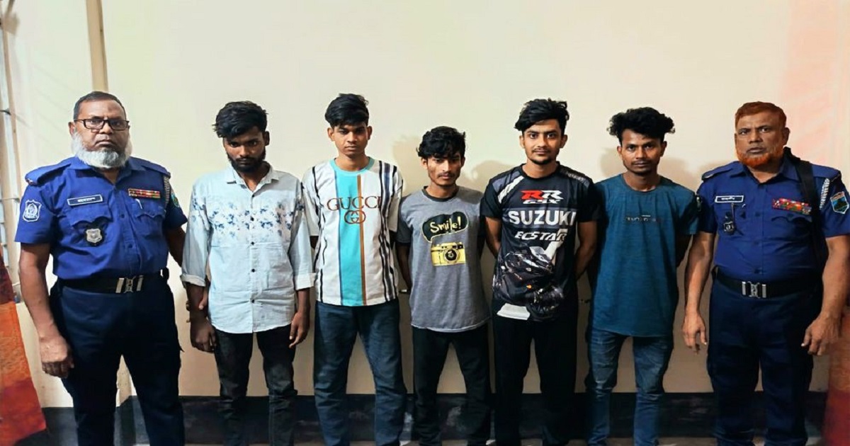 ‘ইমো হ্যাকার’ চক্রের পাঁচ সদস্য আটক