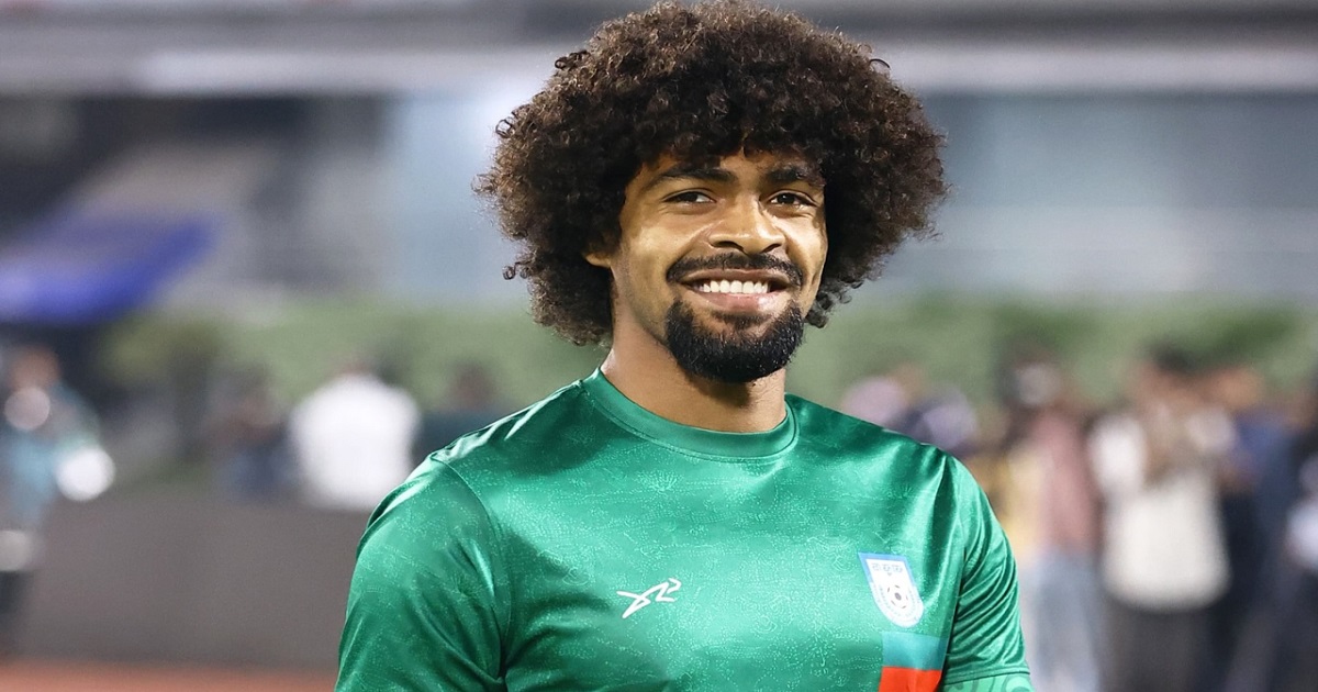হঠাৎ ঢাকায় হামজা