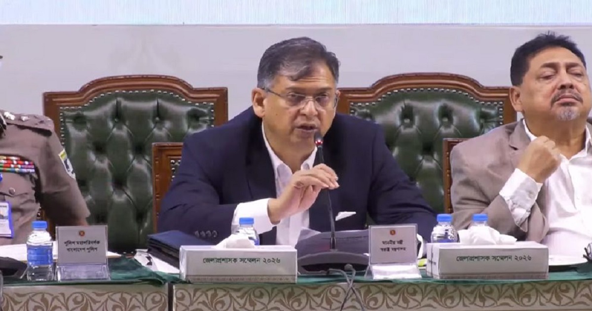 অস্ত্র ফেরত ও মামলা প্রত্যাহার নিয়ে যা বললেন স্বরাষ্ট্রমন্ত্রী
