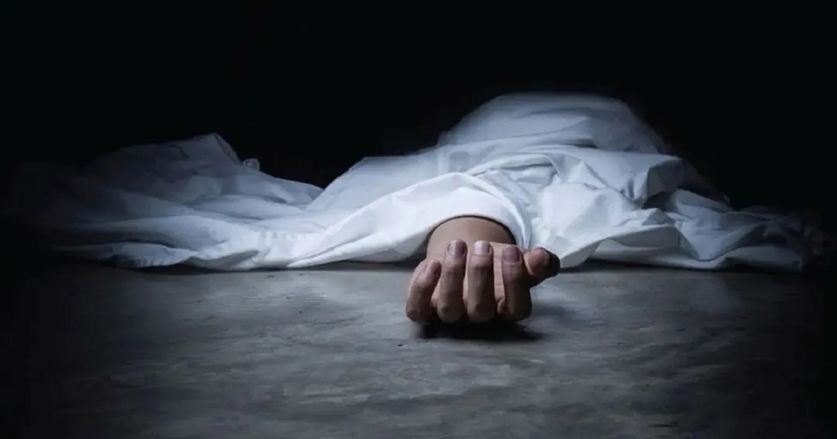 সোনারগাঁও হোটেলের সামনে মরদেহ