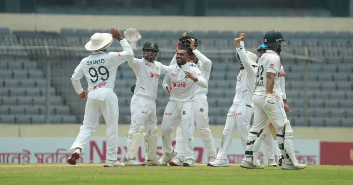 মিরাজের ফাইফারে বাংলাদেশের লিড